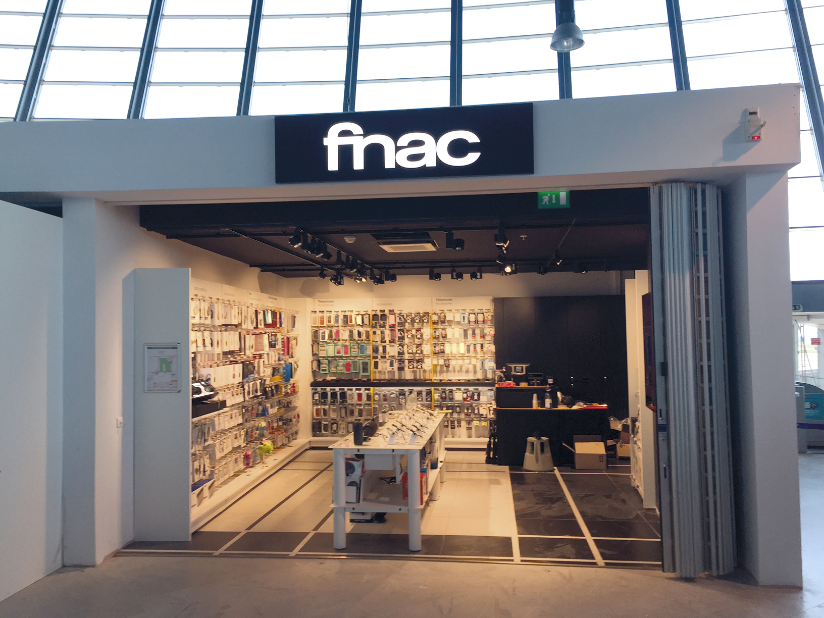 Le Chiffre D'affaires De Fnac-Darty Bondit De 22% Au Premier Trimestre ...