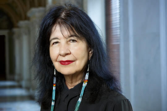 Joy Harjo, "Poet warrior " (Globe) : Mes mots, ma bataille.jpg