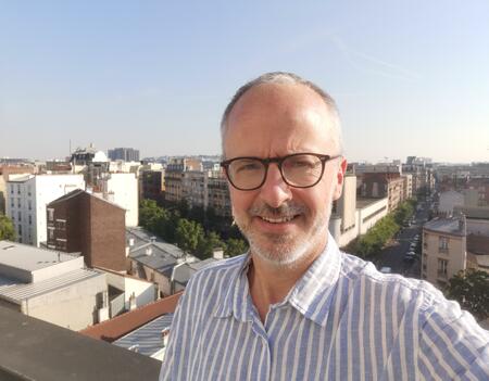 Olivier Ploux, directeur des médiathèques de St-Denis et St-Ouen à Plaine Commune, et militant pour la gratuité des bibliothèques