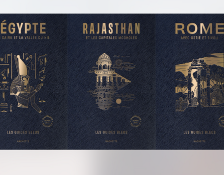 Couverture des guides Égypte, Rajasthan et Rome dans la collection « Les Guides Bleus »