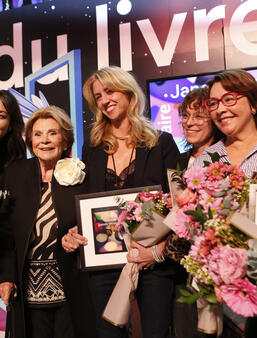 Remise du prix Janette-Bertrand à Marie-Hélène Larochelle pour Toronto jamais bleue (Leméac)