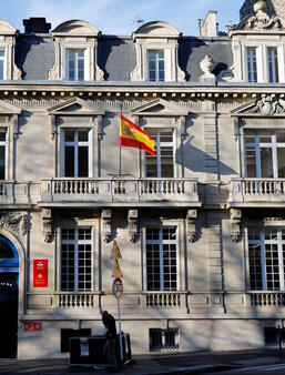 L'immeuble de la bibliothèque de l'Institut Cervantes à Paris