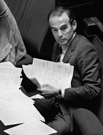 Robert Badinter ministre de la justice à l'assemblé nationale le 17 septembre 1981 